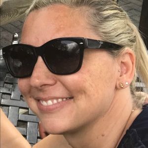 Meet your Posher, Christine